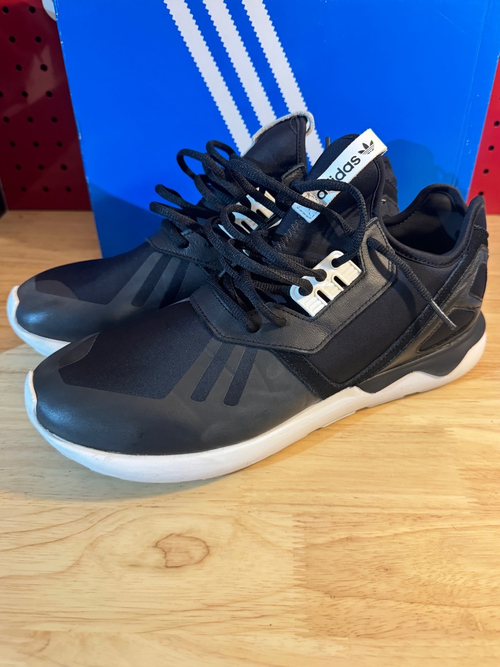 Adidas Men's Tubular Runner Size 10